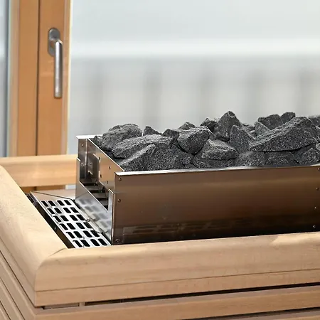 Binnendiek Haus 3 4 *